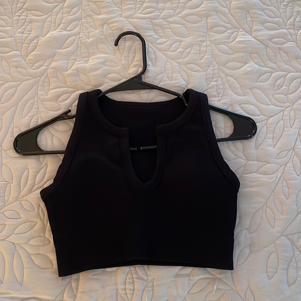 Womens Ribbed Black Workout Crop Top
